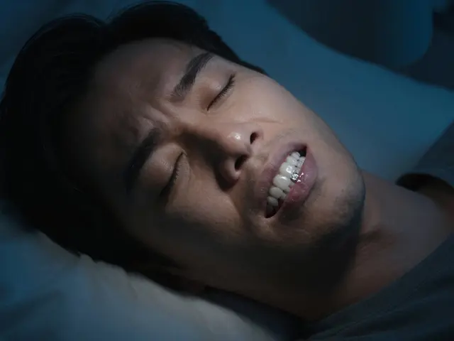 10 způsobů, jak se vyhnout prasklé zubní sklovině